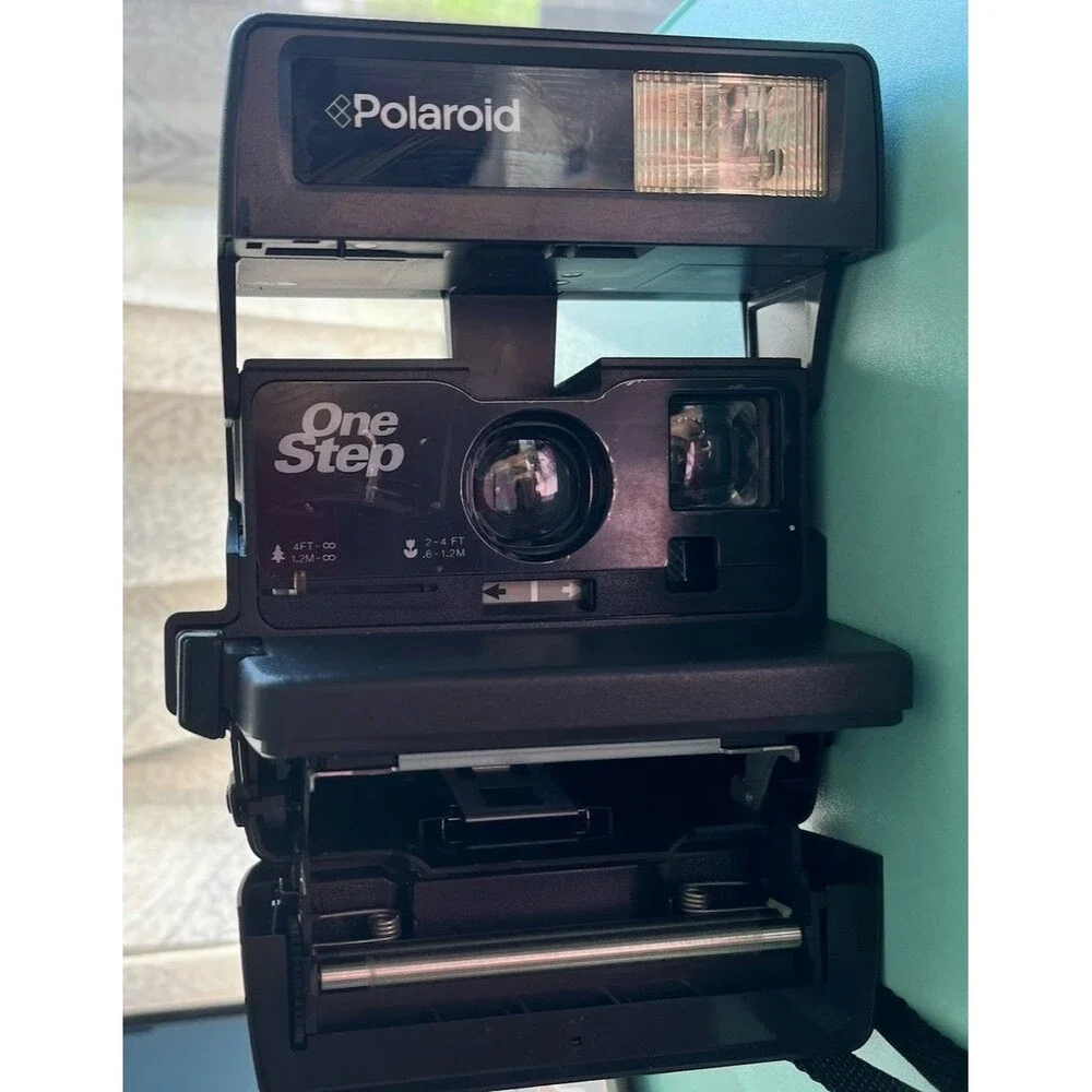 Polaroid One Step 600 Vintage Instant Camera, Black untested